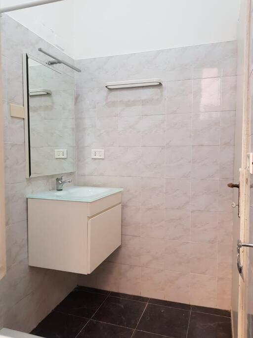 La Casa Di Marisela In Via Emanuele Filiberto Leilighet Roma Eksteriør bilde